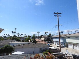 4672 Long Branch Ave in San Diego, CA - Building Photo