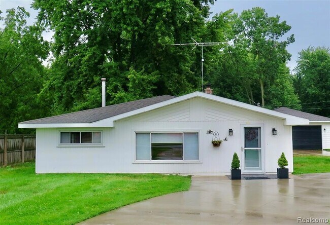 property at 48677 Sugarbush Rd