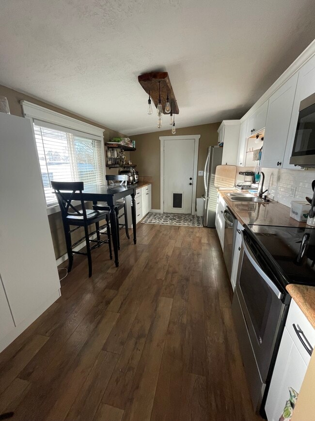 1056 N Madison Ave in Ogden, UT - Foto de edificio - Building Photo