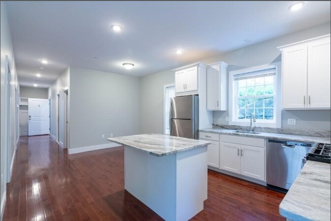 33 Covington St in Boston, MA - Building Photo