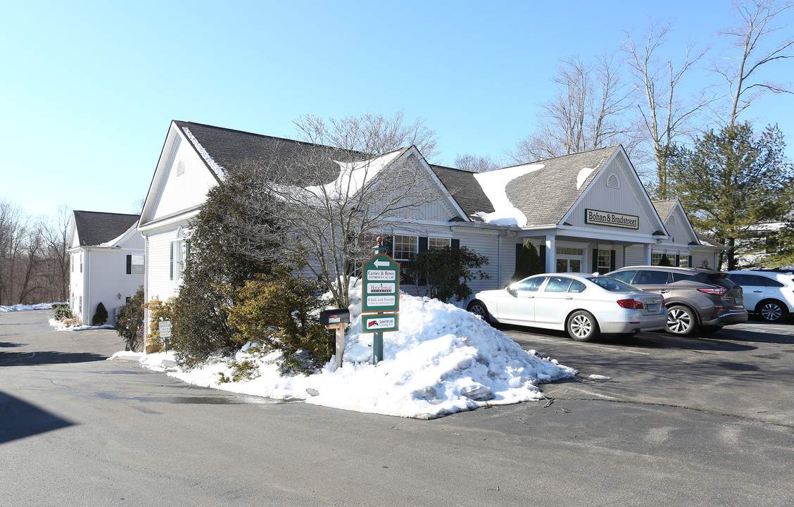 Heritage Square in Guilford, CT - Building Photo