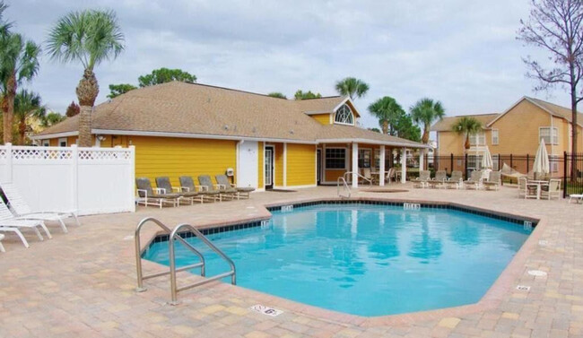 2492 Sweetwater Club Cir in Kissimmee, FL - Building Photo - Building Photo