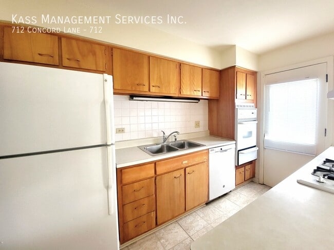 property at 712 Concord Ln