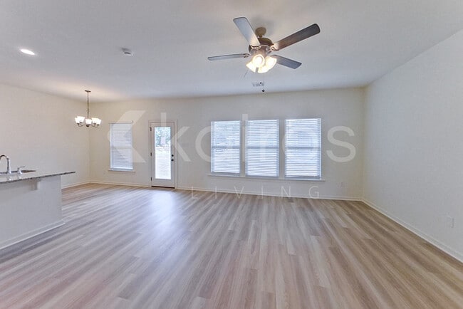 204 Salvat Dr in Lafayette, LA - Building Photo - Building Photo