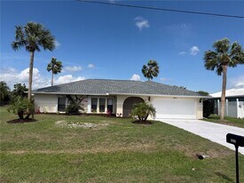 1612 Blue Lake Cir in Punta Gorda, FL - Building Photo