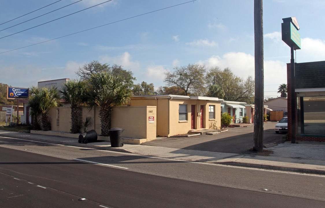 1567 S Missouri in Clearwater, FL - Foto de edificio