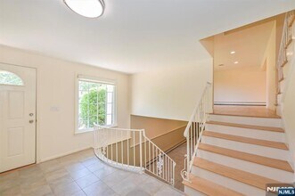 90 Maria Dr in Hillsdale, NJ - Building Photo - Building Photo
