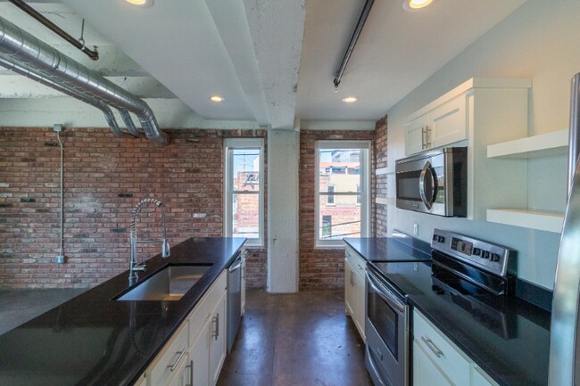 310 E 1st St in Tulsa, OK - Building Photo - Building Photo