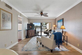 6277 Bahia Del Mar Blvd S in St. Petersburg, FL - Building Photo - Building Photo