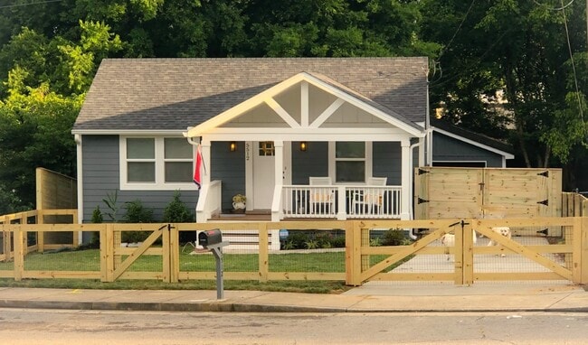 5512 Vaught Dr in Nashville, TN - Building Photo - Building Photo