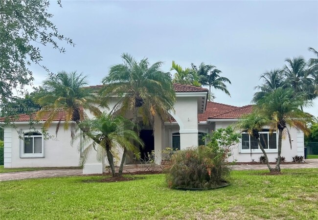 8220 SW 187th St in Cutler Bay, FL - Building Photo - Building Photo