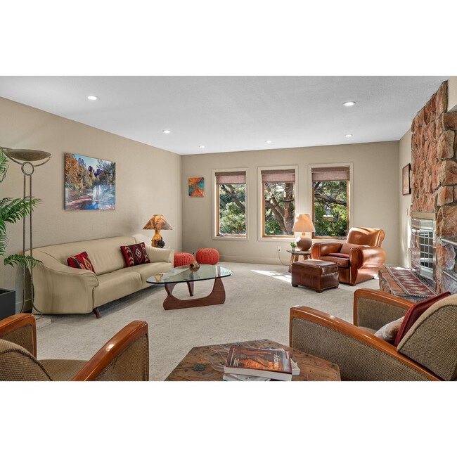 77 Wild Horse Mesa Dr in Sedona, AZ - Building Photo - Building Photo