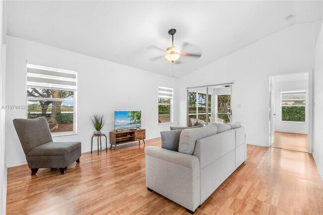 2020 SE 5th Pl in Homestead, FL - Building Photo - Building Photo