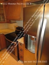 9212 Marina Pacifica Dr N in Long Beach, CA - Building Photo - Building Photo