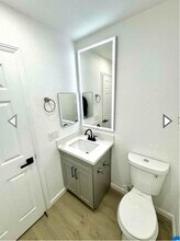 1020 N Olive Ave in Turlock, CA - Building Photo - Building Photo