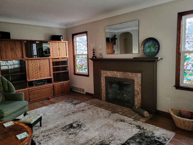 15131 Crescentwood Ave in Eastpointe, MI - Building Photo - Building Photo