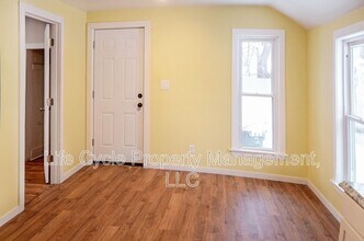 314 Washington Ave in Muskegon, MI - Foto de edificio - Building Photo