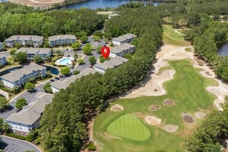 6253 Catalina Dr in North Myrtle Beach, SC - Foto de edificio - Building Photo