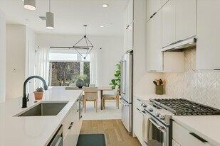 410 W Alpine Rd, Unit 3 in Austin, TX - Building Photo