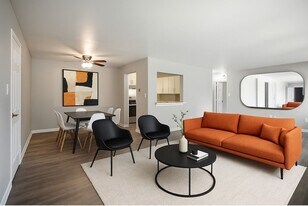 Sunnybrae Apartments in Hamilton, NJ - Building Photo