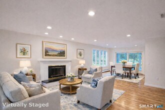 2 Rockyfield Rd in Westport, CT - Building Photo - Building Photo