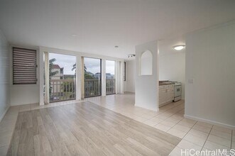 84-665-665 Ala Mahiku St in Waianae, HI - Building Photo - Building Photo