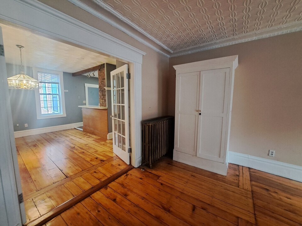 46 Princeton St, Unit #1 in Boston, MA - Foto de edificio
