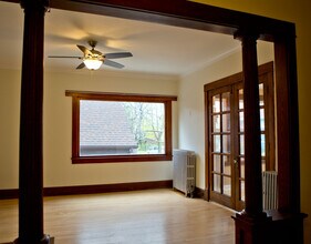 225 Buell St, Unit 1 in Madison, WI - Foto de edificio - Building Photo