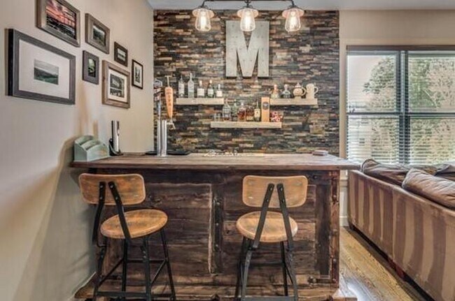 45 Vinton St, Unit 3 in Boston, MA - Foto de edificio - Building Photo