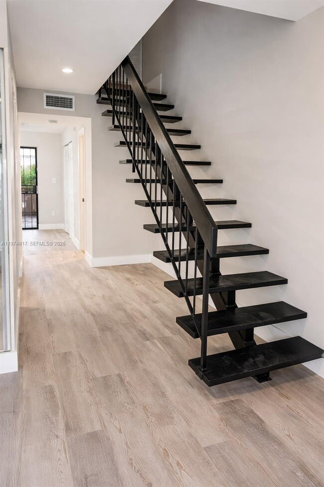 5935 W 16th Ln in Hialeah, FL - Building Photo - Building Photo