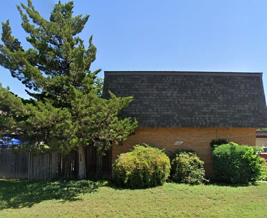 720 37th Ave Ct in Greeley, CO - Building Photo