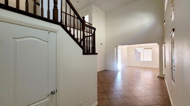 5913 Altissimo St in North Las Vegas, NV - Building Photo - Building Photo