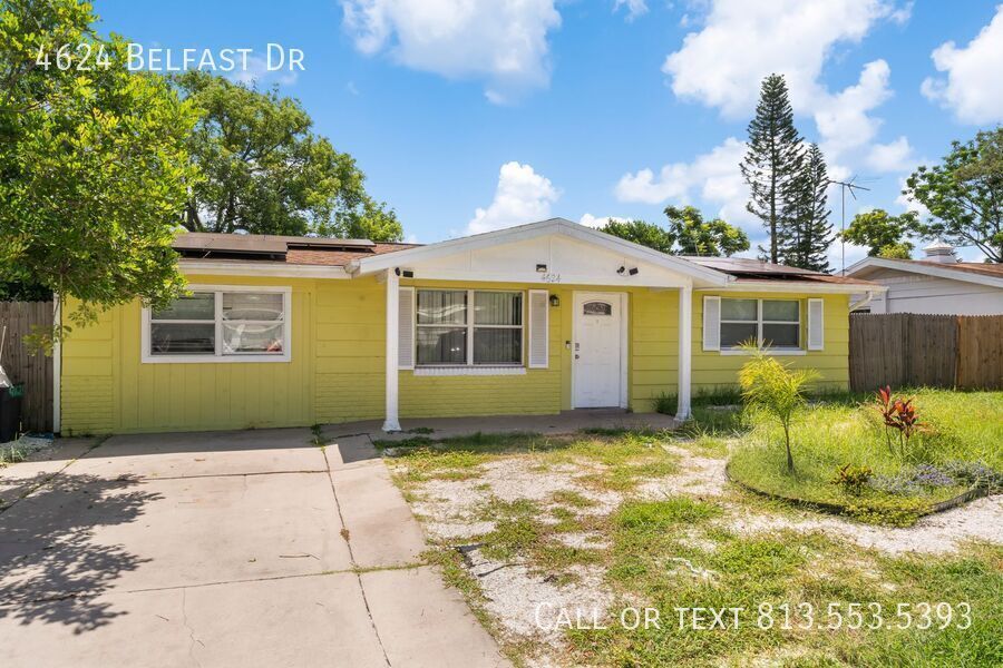 4624 Belfast Dr in New Port Richey, FL - Building Photo