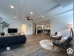 897 Los Robles Dr in Sonoma, CA - Building Photo - Building Photo