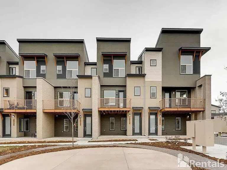 10139 Belvedere Lp in Lone Tree, CO - Building Photo