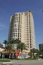 The Florencia in St. Petersburg, FL - Building Photo - Building Photo