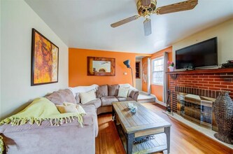 10 Penn Dr in Pittsburgh, PA - Building Photo - Building Photo