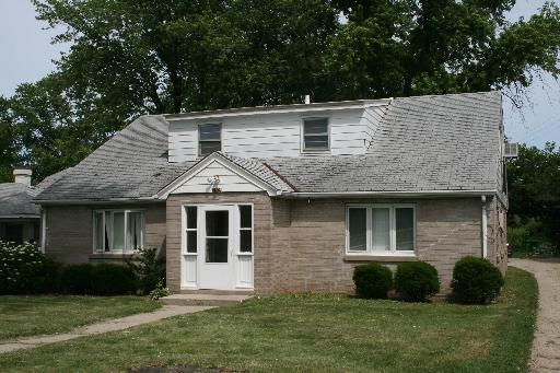 1306 N Front St in McHenry, IL - Foto de edificio - Building Photo