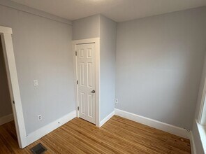 21 Symonds St, Unit 21-2 Symonds St #2, Salem in Salem, MA - Building Photo - Building Photo