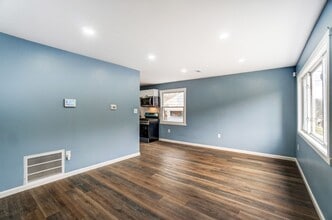 4692 Kirby Ave in Cincinnati, OH - Building Photo - Building Photo