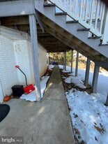 19917 Knollcross Dr in Germantown, MD - Building Photo