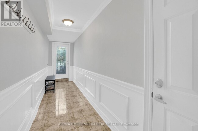 99 Willis Rd in Vaughan, ON - Building Photo - Building Photo