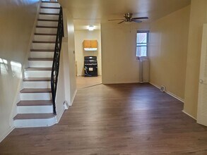 517 N Wanamaker St in Philadelphia, PA - Building Photo - Building Photo