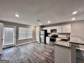 728 Keeshono St in Union City, GA - Building Photo - Building Photo
