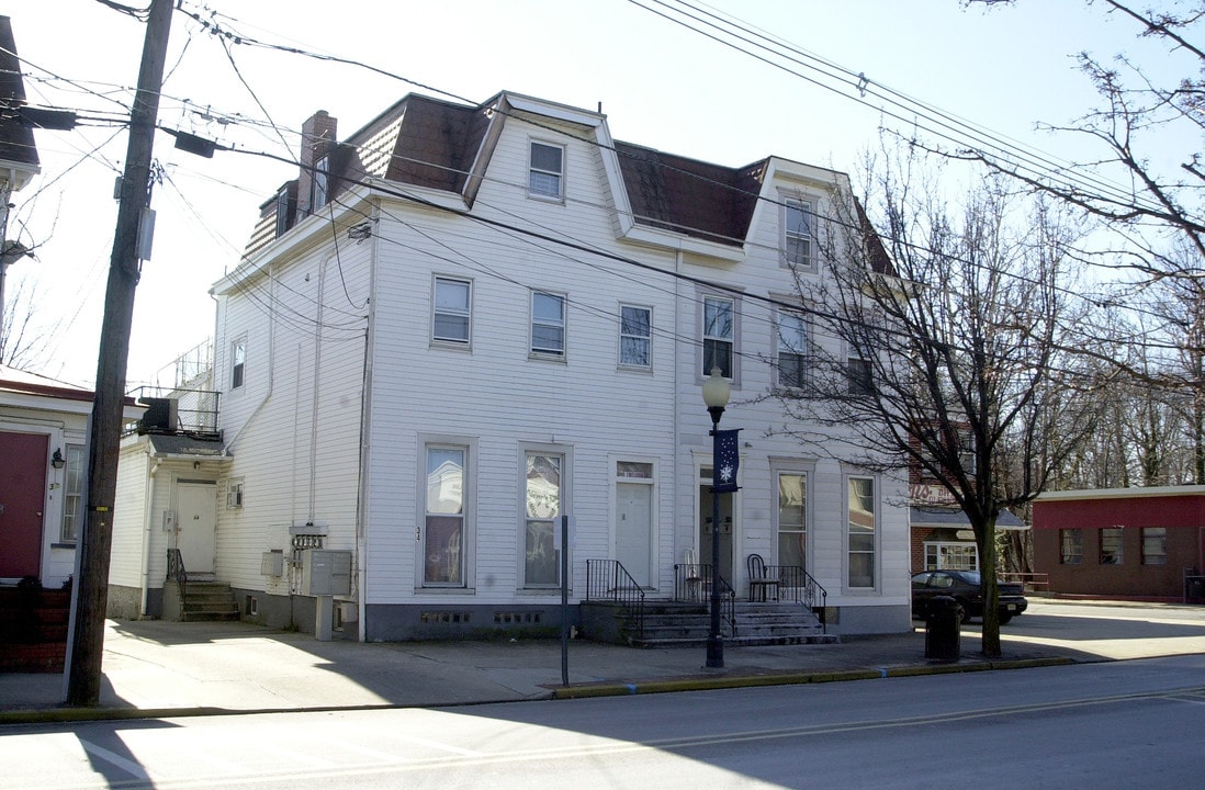 34 Washington St in Mount Holly, NJ - Building Photo