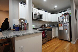 4 Lorraine Terrace, Unit 3 in Boston, MA - Building Photo - Building Photo