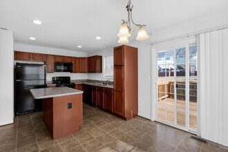 211 Dundee Pl in Fredericksburg, VA - Building Photo - Building Photo