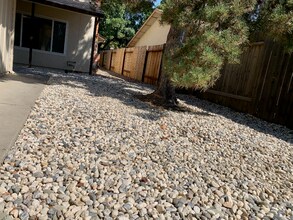 3009 Lillard Dr in Davis, CA - Building Photo - Building Photo