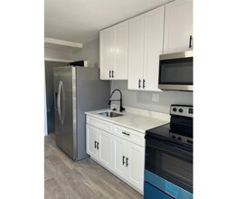 1212 Sherwood Ave in Baltimore, MD - Building Photo - Building Photo