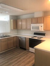 4315 Lakemoor Dr in Wilmington, NC - Building Photo - Building Photo